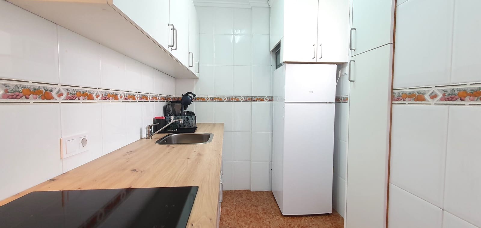 2 soverom Penthouse til salgs i Torrevieja med svømmebasseng - € 150 000 (Ref: 9235770)