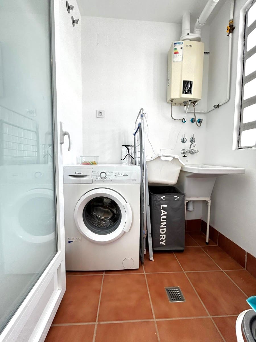 1 soverom Penthouse til salgs i San Juan de los Terreros med svømmebasseng garasje - € 175 000 (Ref: 9258189)