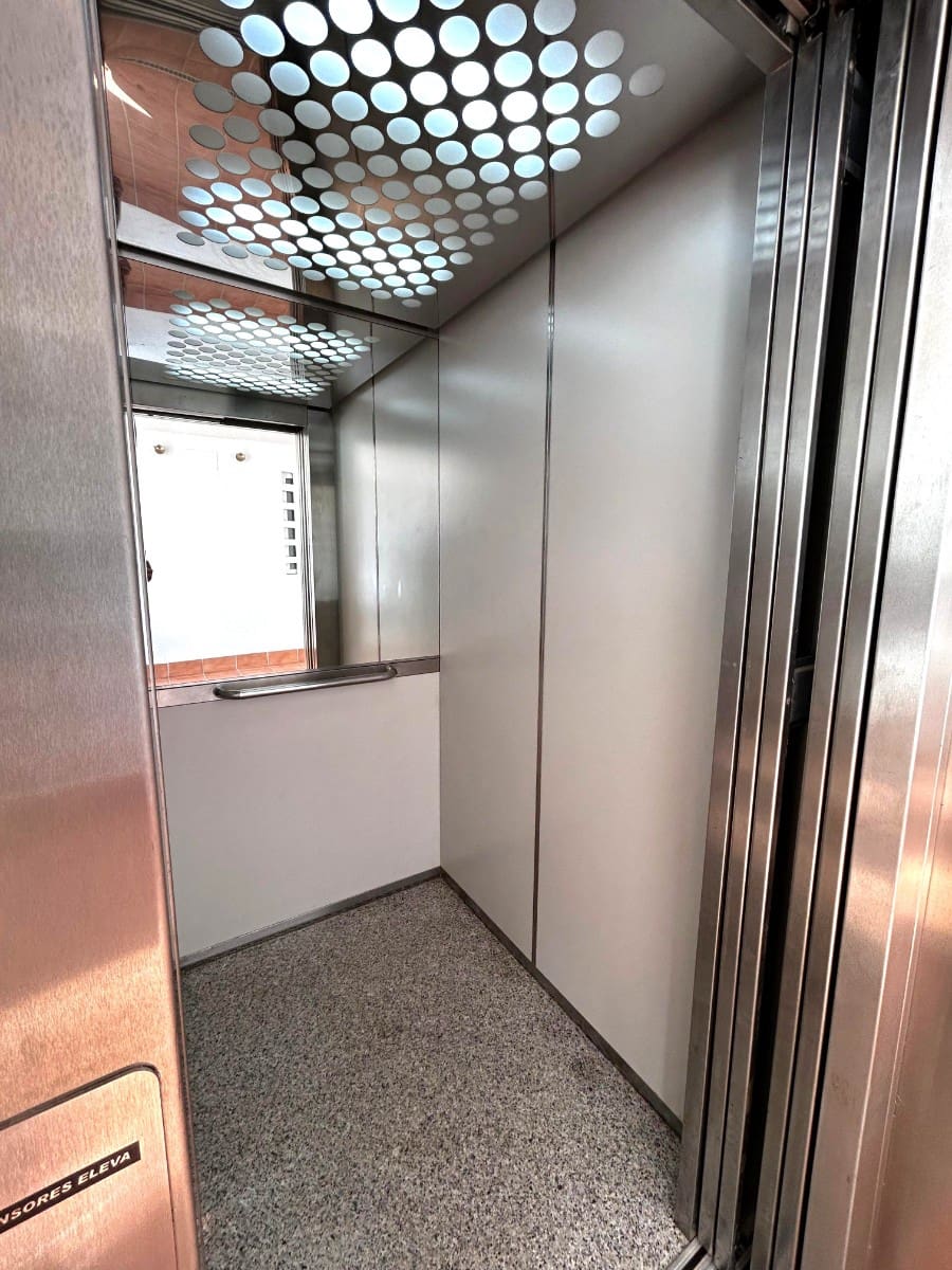 1 soverom Penthouse til salgs i San Juan de los Terreros med svømmebasseng garasje - € 175 000 (Ref: 9258189)