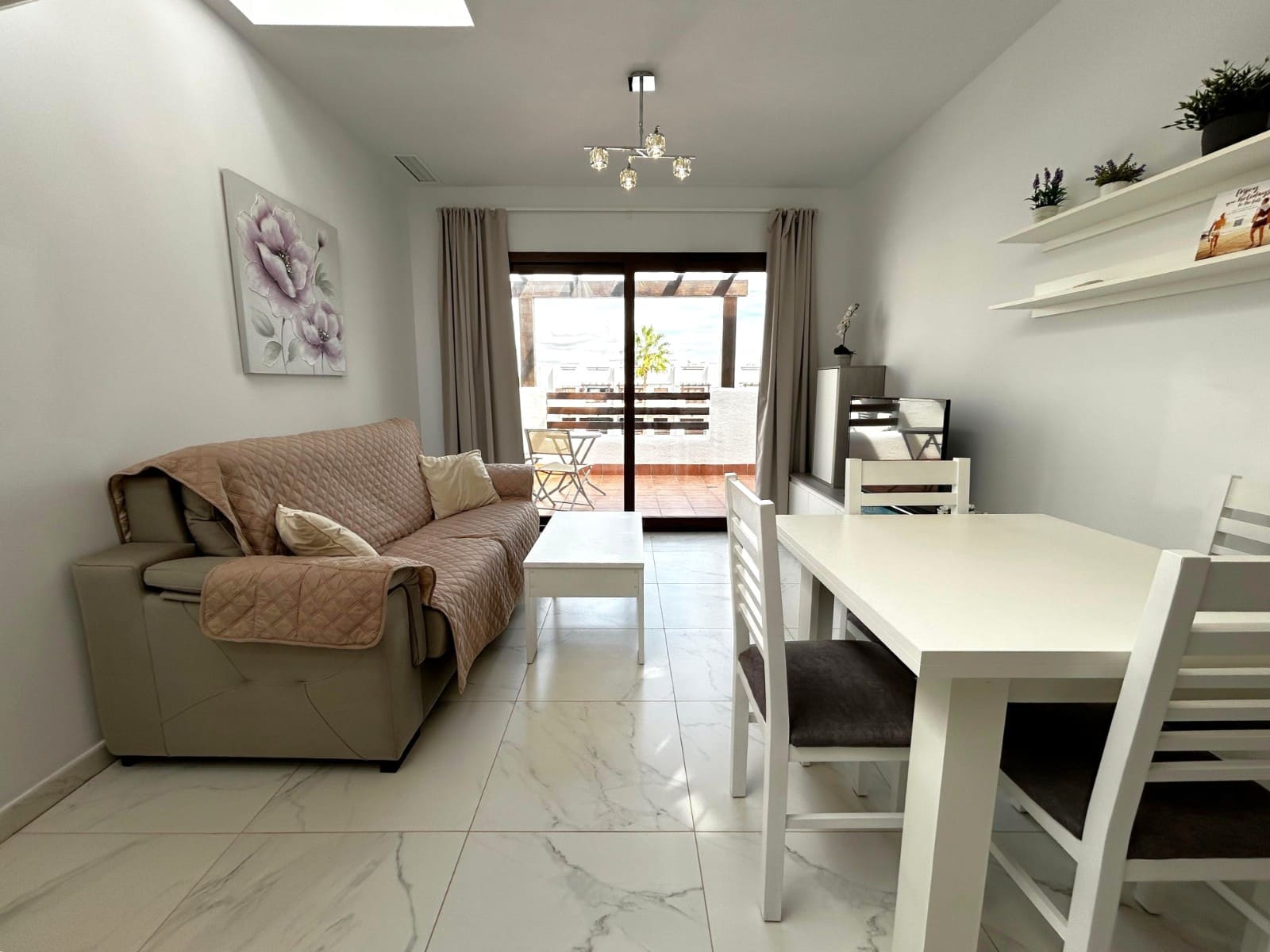 1 soverom Penthouse til salgs i San Juan de los Terreros med svømmebasseng garasje - € 175 000 (Ref: 9258189)