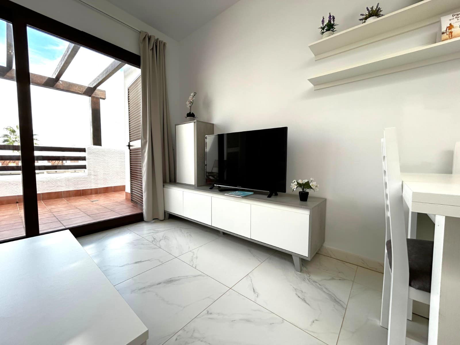 1 soverom Penthouse til salgs i San Juan de los Terreros med svømmebasseng garasje - € 175 000 (Ref: 9258189)