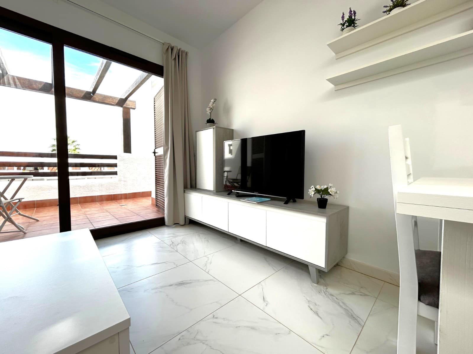 1 soverom Penthouse til salgs i San Juan de los Terreros med svømmebasseng garasje - € 175 000 (Ref: 9258189)