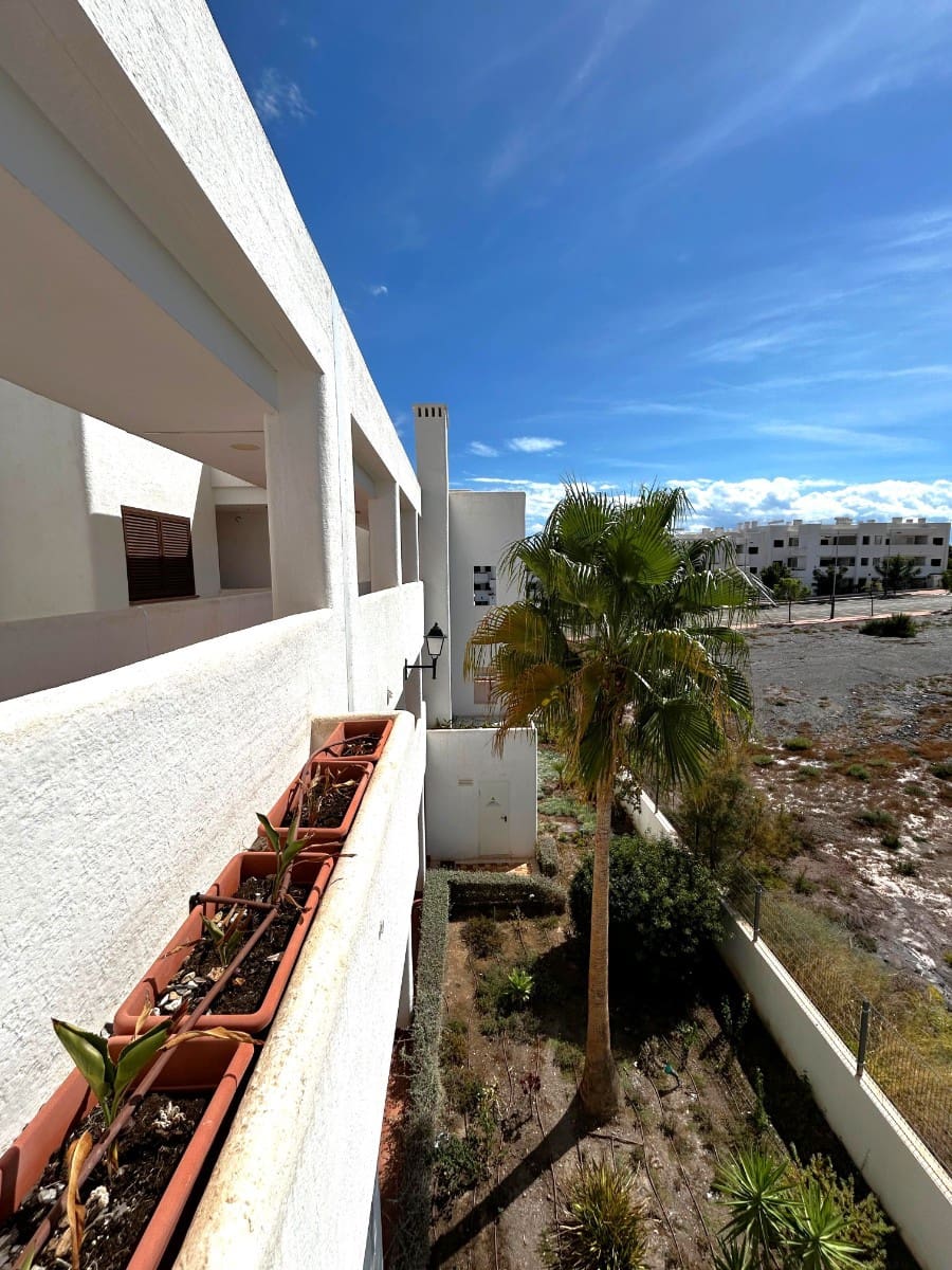 1 soverom Penthouse til salgs i San Juan de los Terreros med svømmebasseng garasje - € 175 000 (Ref: 9258189)