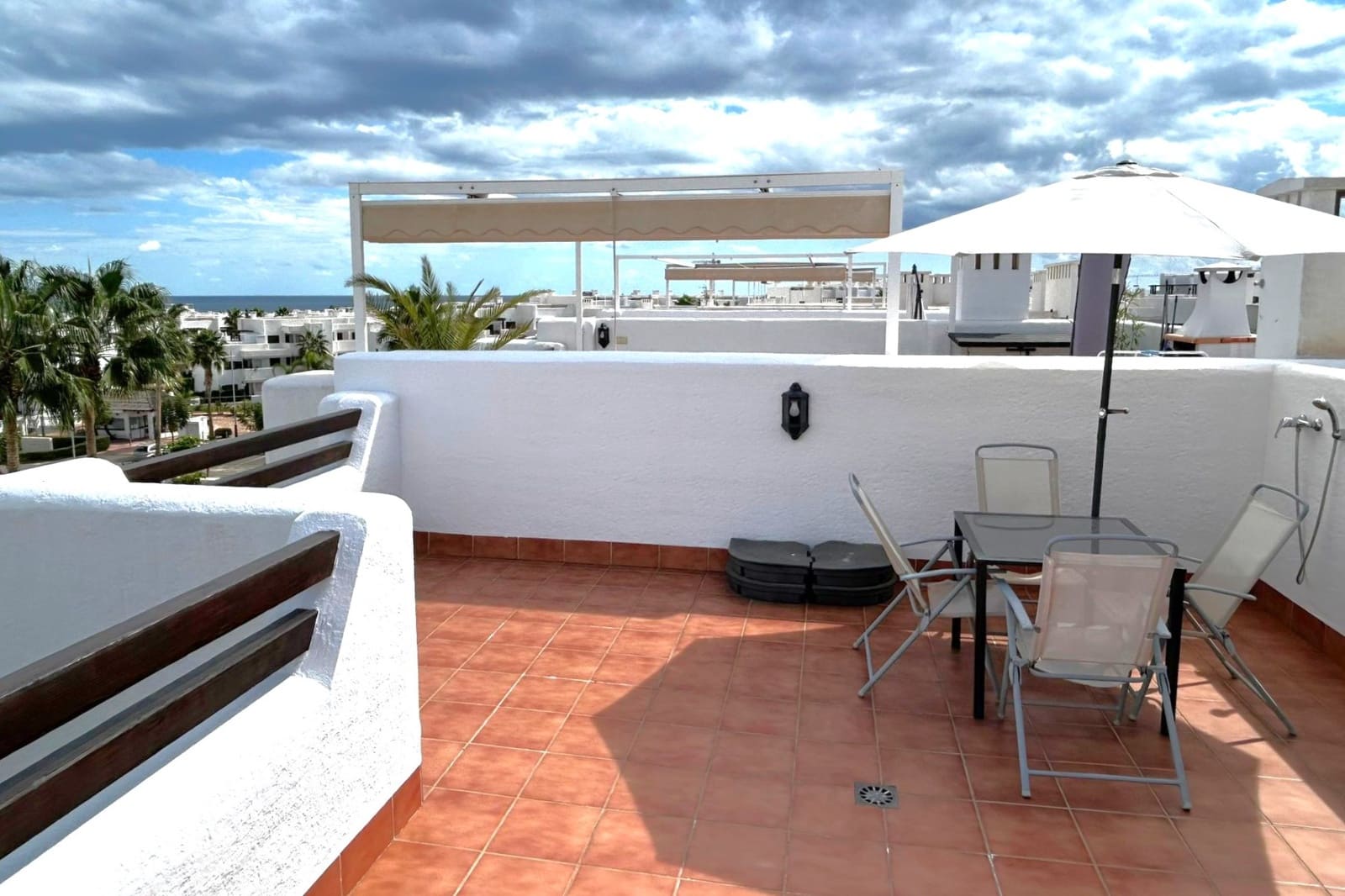 1 soverom Penthouse til salgs i San Juan de los Terreros med svømmebasseng garasje - € 175 000 (Ref: 9258189)