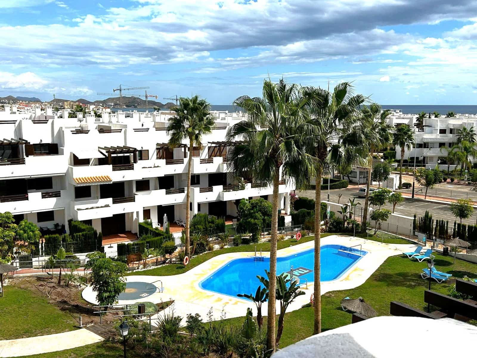 1 soverom Penthouse til salgs i San Juan de los Terreros med svømmebasseng garasje - € 175 000 (Ref: 9258189)