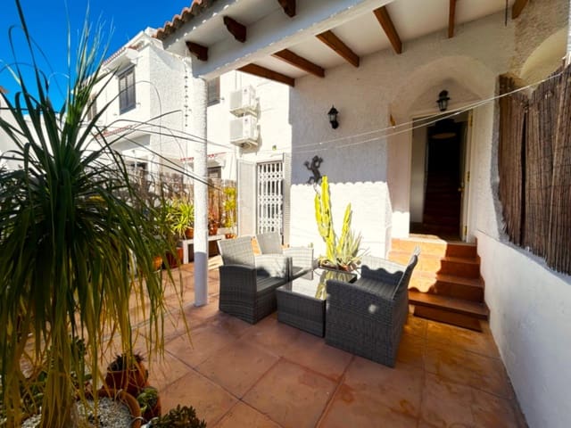 2 sypialnia Dom na sprzedaż w Nueva Torrevieja, Torrevieja z basenem - 175 000 € (Ref: 9425832)