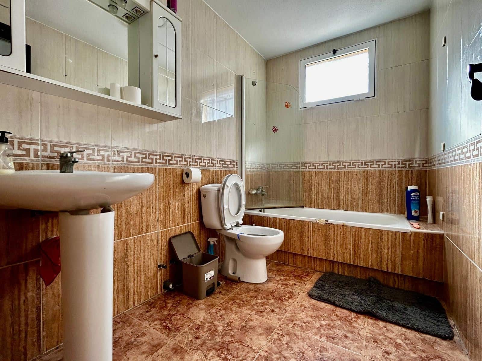 3 sypialnia Dom na sprzedaż w Los Balcones z basenem garażem - 205 000 € (Ref: 9535193)