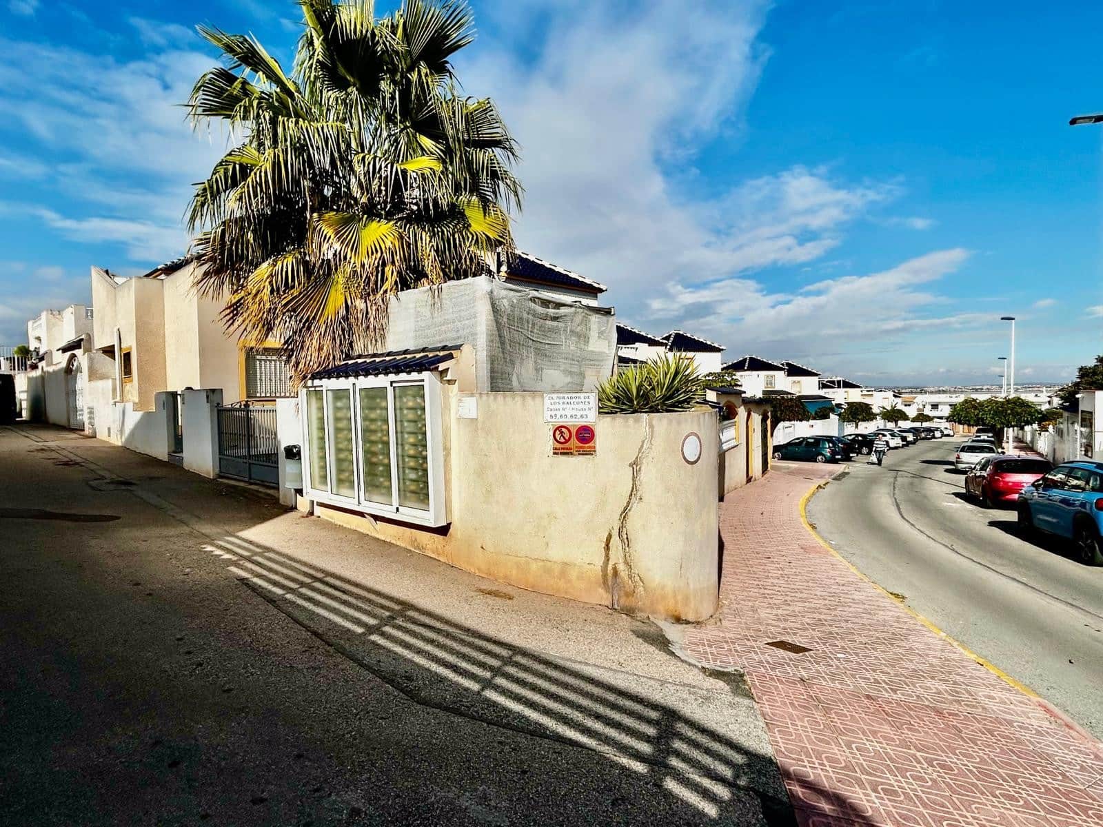 3 sypialnia Dom na sprzedaż w Los Balcones z basenem garażem - 205 000 € (Ref: 9535193)