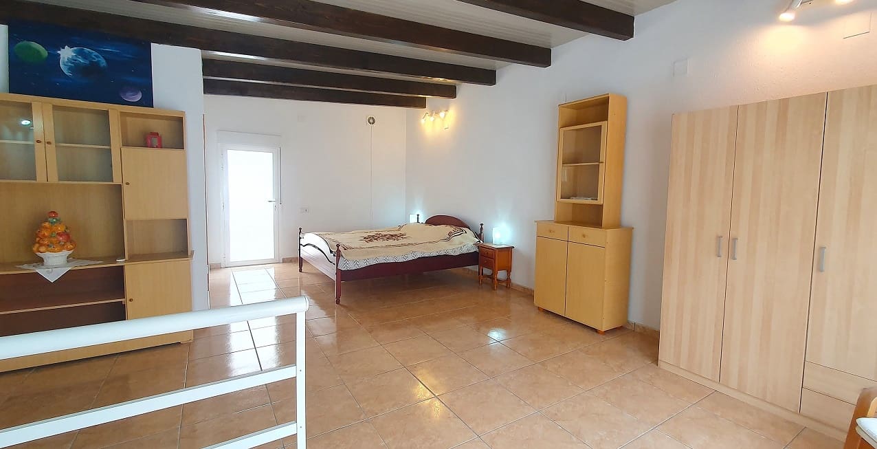 3 bedroom Apartment for sale in Torrevieja - € 160,000 (Ref: 9723552)