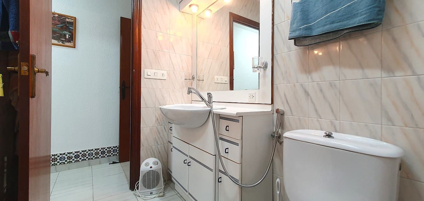 3 bedroom Apartment for sale in Torrevieja - € 160,000 (Ref: 9723552)