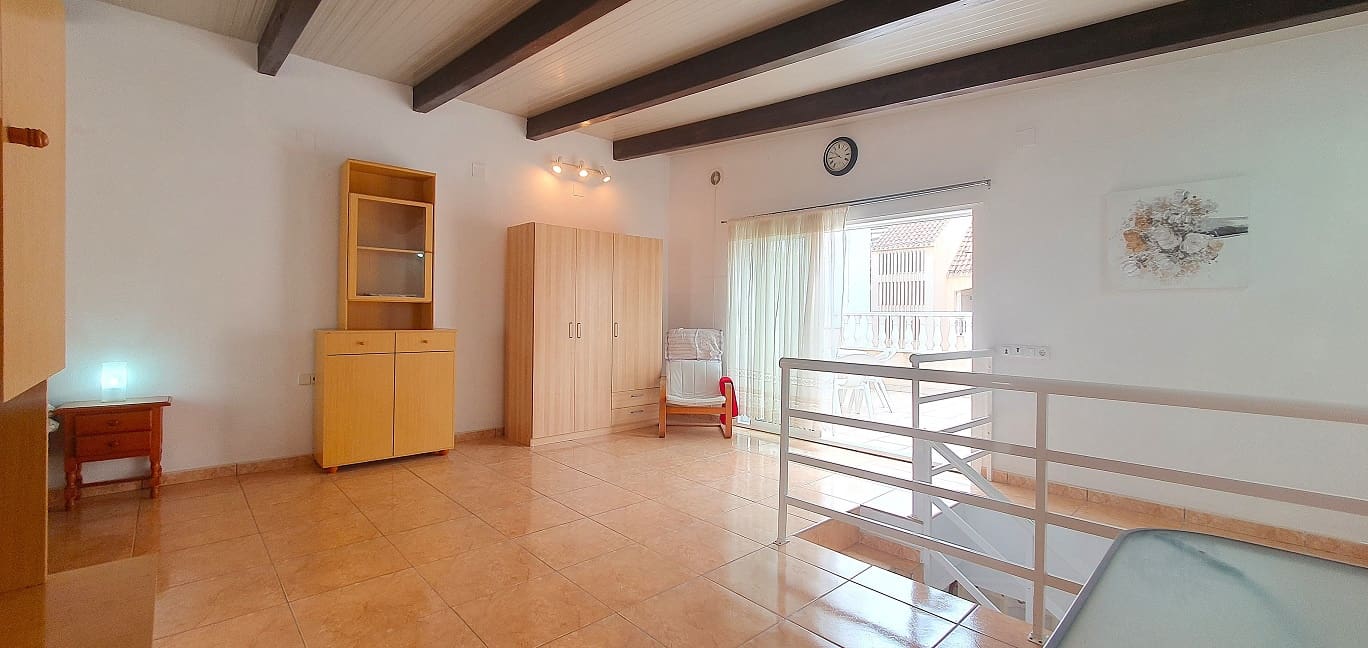 3 bedroom Apartment for sale in Torrevieja - € 160,000 (Ref: 9723552)