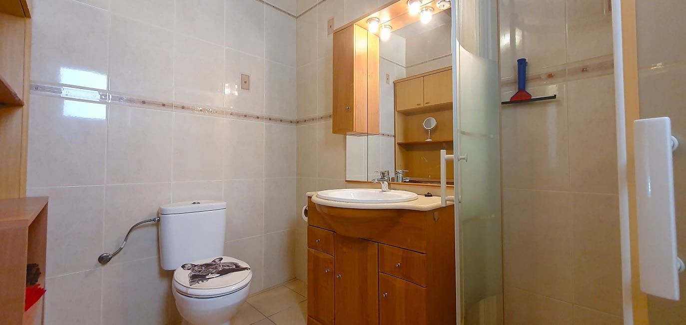 3 bedroom Apartment for sale in Torrevieja - € 160,000 (Ref: 9723552)