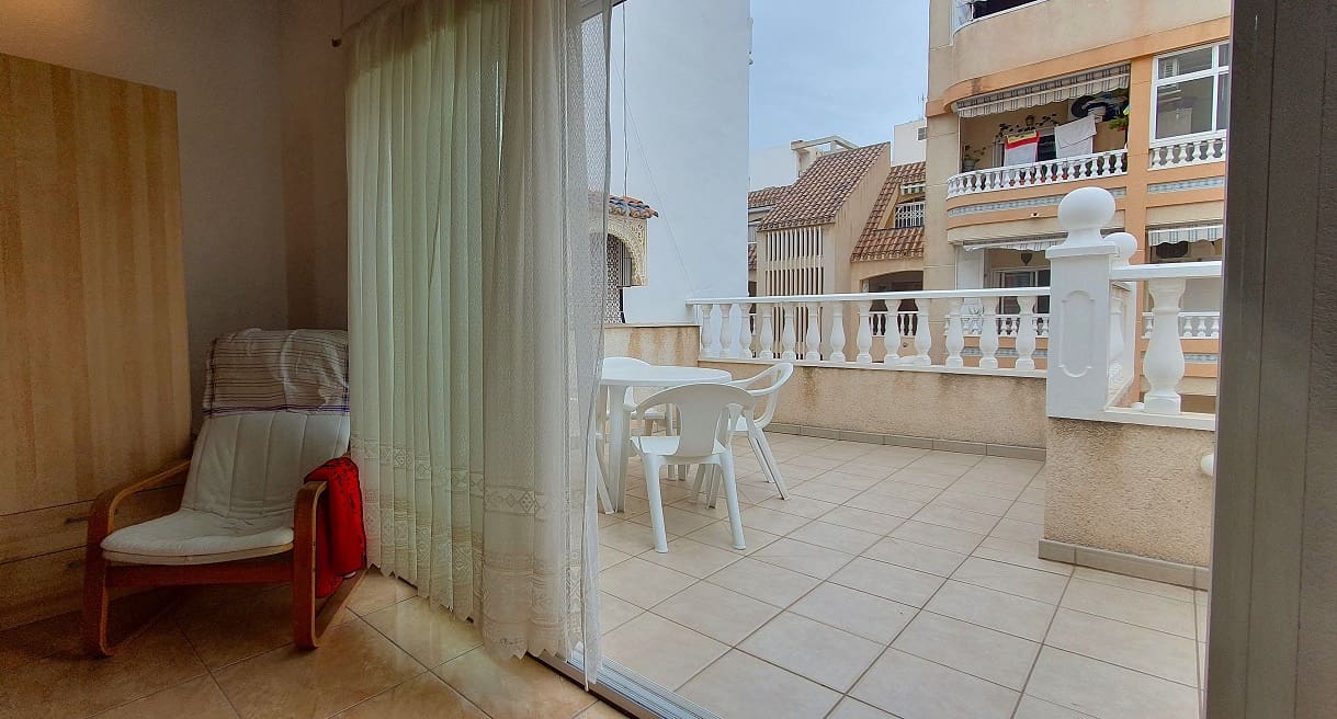 3 bedroom Apartment for sale in Torrevieja - € 160,000 (Ref: 9723552)