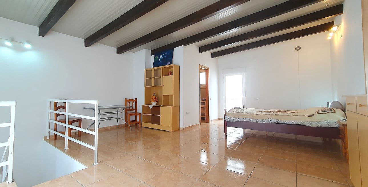 3 bedroom Apartment for sale in Torrevieja - € 160,000 (Ref: 9723552)