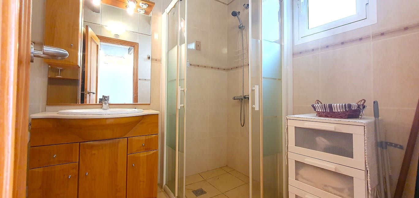 3 bedroom Apartment for sale in Torrevieja - € 160,000 (Ref: 9723552)