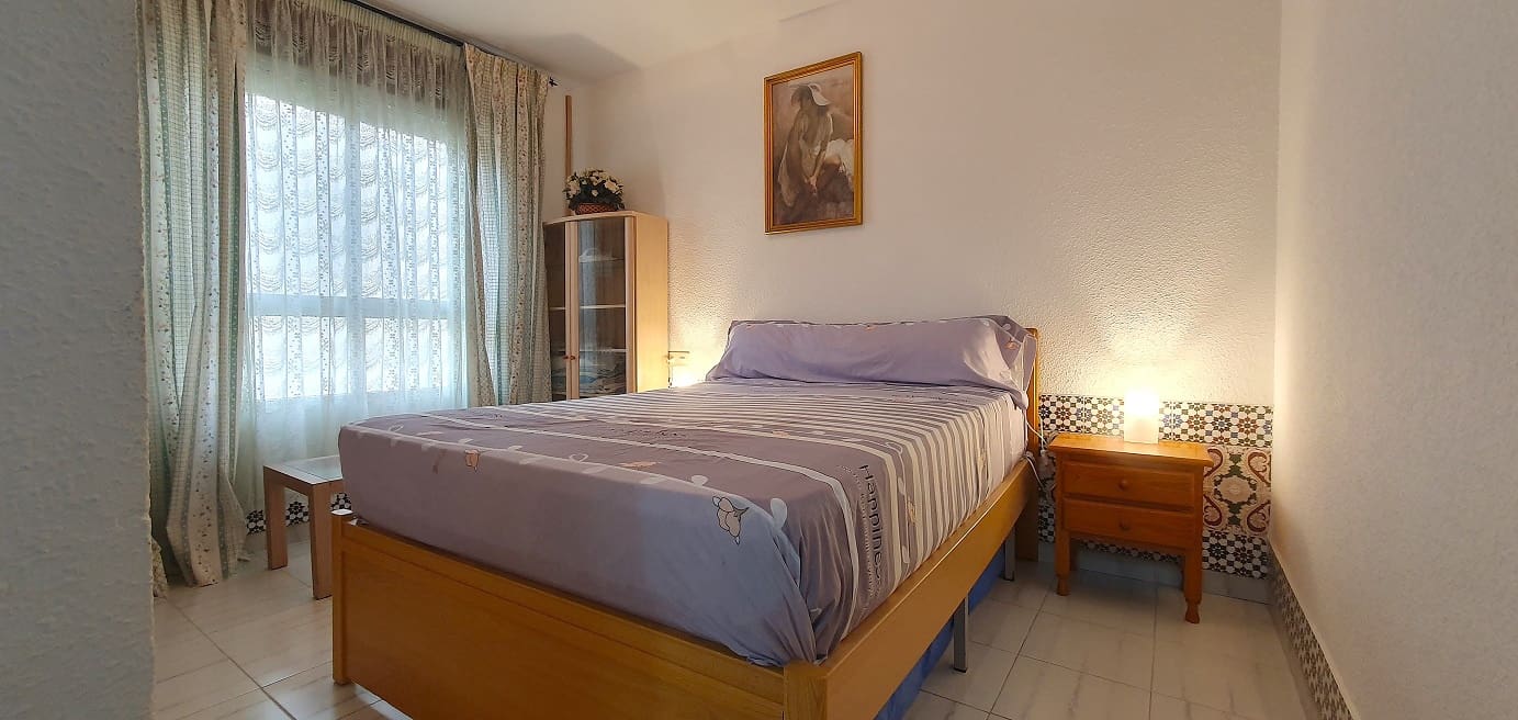 3 bedroom Apartment for sale in Torrevieja - € 160,000 (Ref: 9723552)