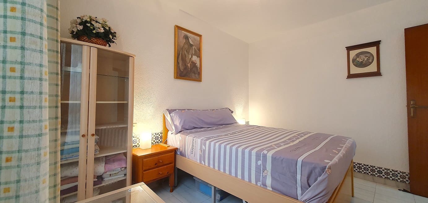 3 bedroom Apartment for sale in Torrevieja - € 160,000 (Ref: 9723552)