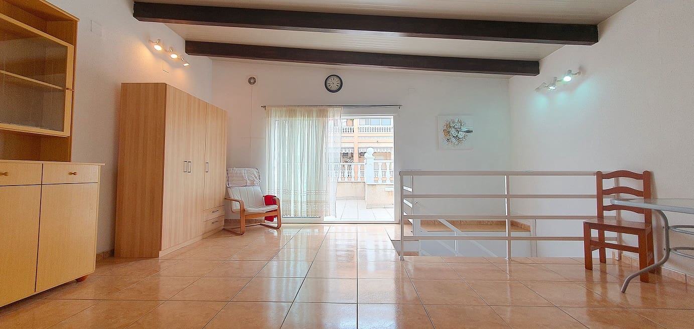3 bedroom Apartment for sale in Torrevieja - € 160,000 (Ref: 9723552)