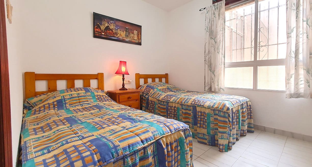 3 bedroom Apartment for sale in Torrevieja - € 160,000 (Ref: 9723552)