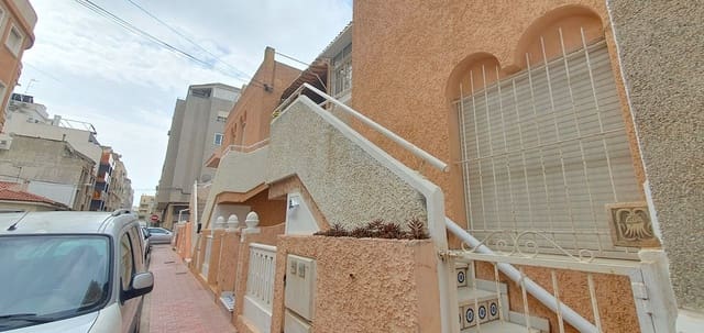3 bedroom Apartment for sale in Avenida Habaneras - Curva de Palangre, Torrevieja - € 160,000 (Ref: 9723552)