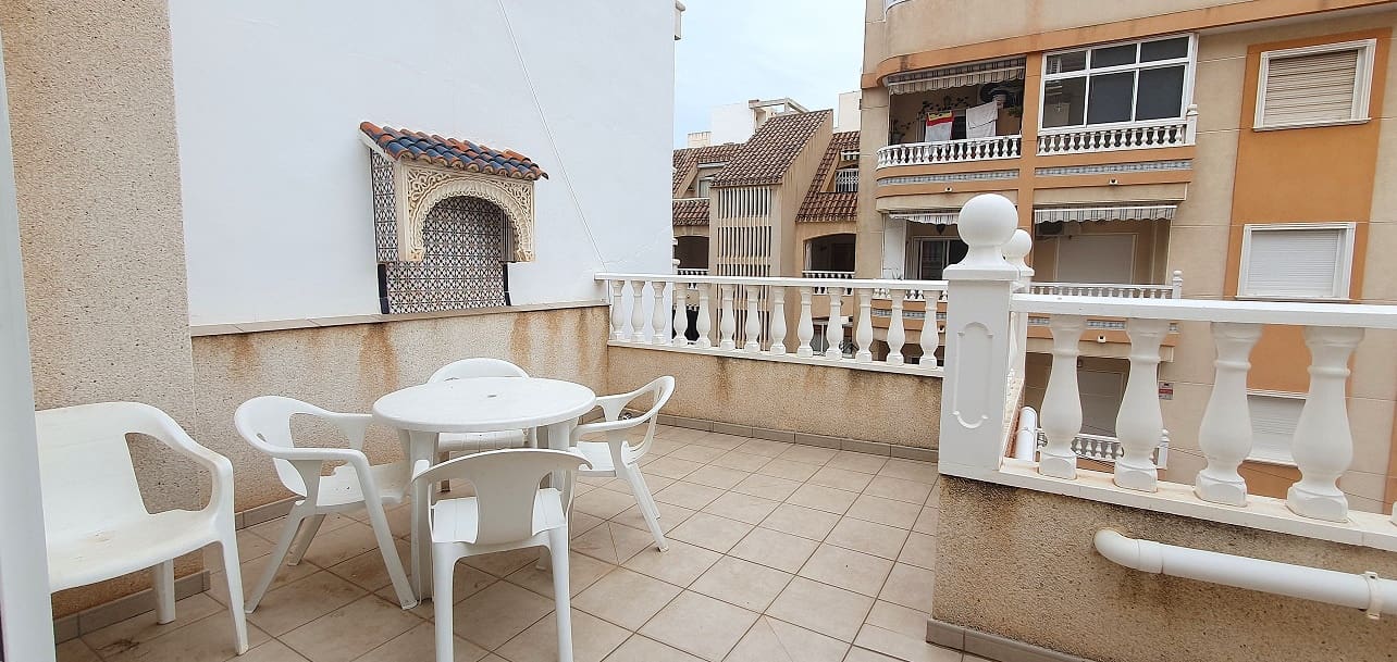 3 bedroom Apartment for sale in Torrevieja - € 160,000 (Ref: 9723552)