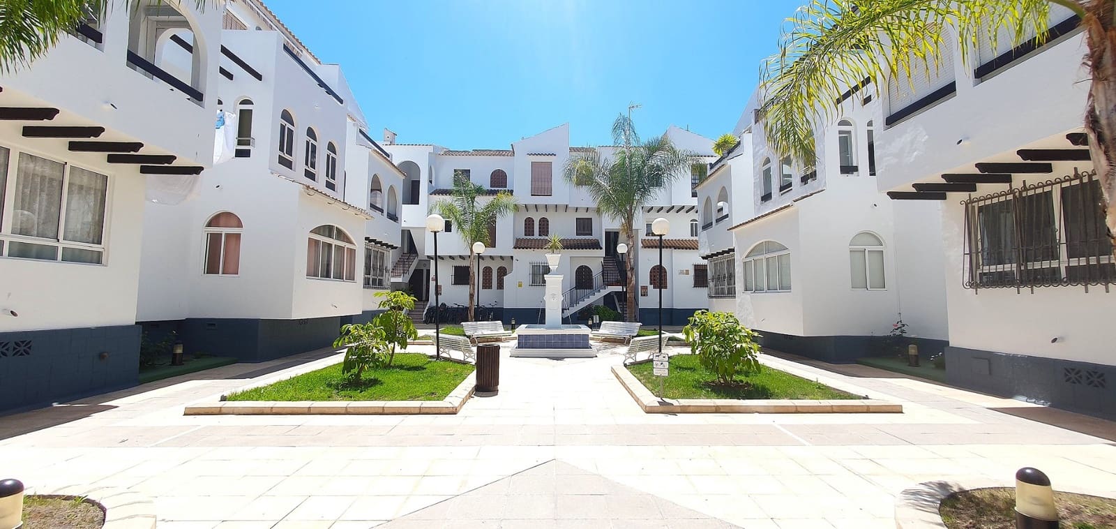 2 quarto Apartamento para venda em Torrevieja com piscina - 179 000 € (Ref: 9872752)
