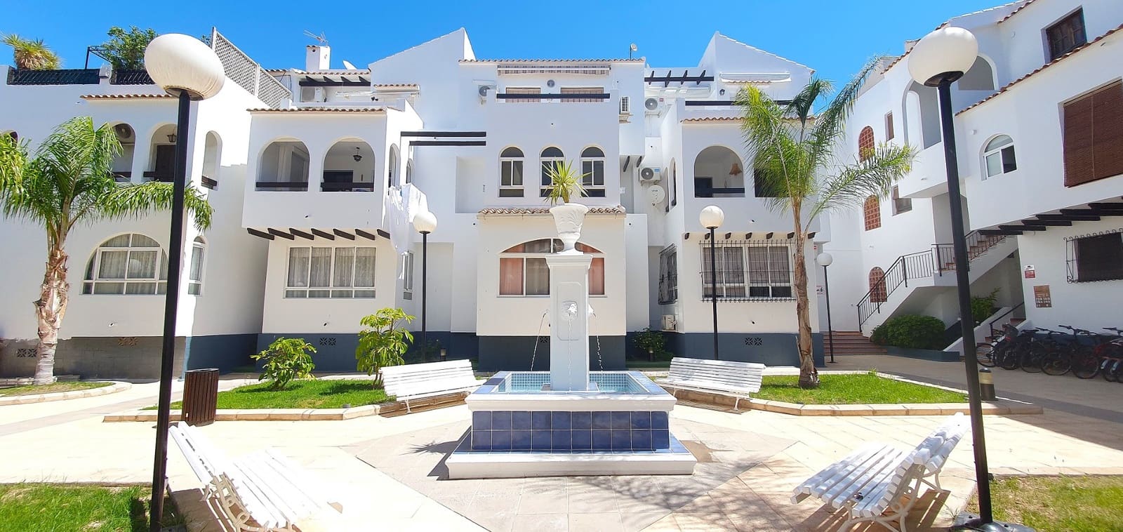 2 quarto Apartamento para venda em Torrevieja com piscina - 179 000 € (Ref: 9872752)