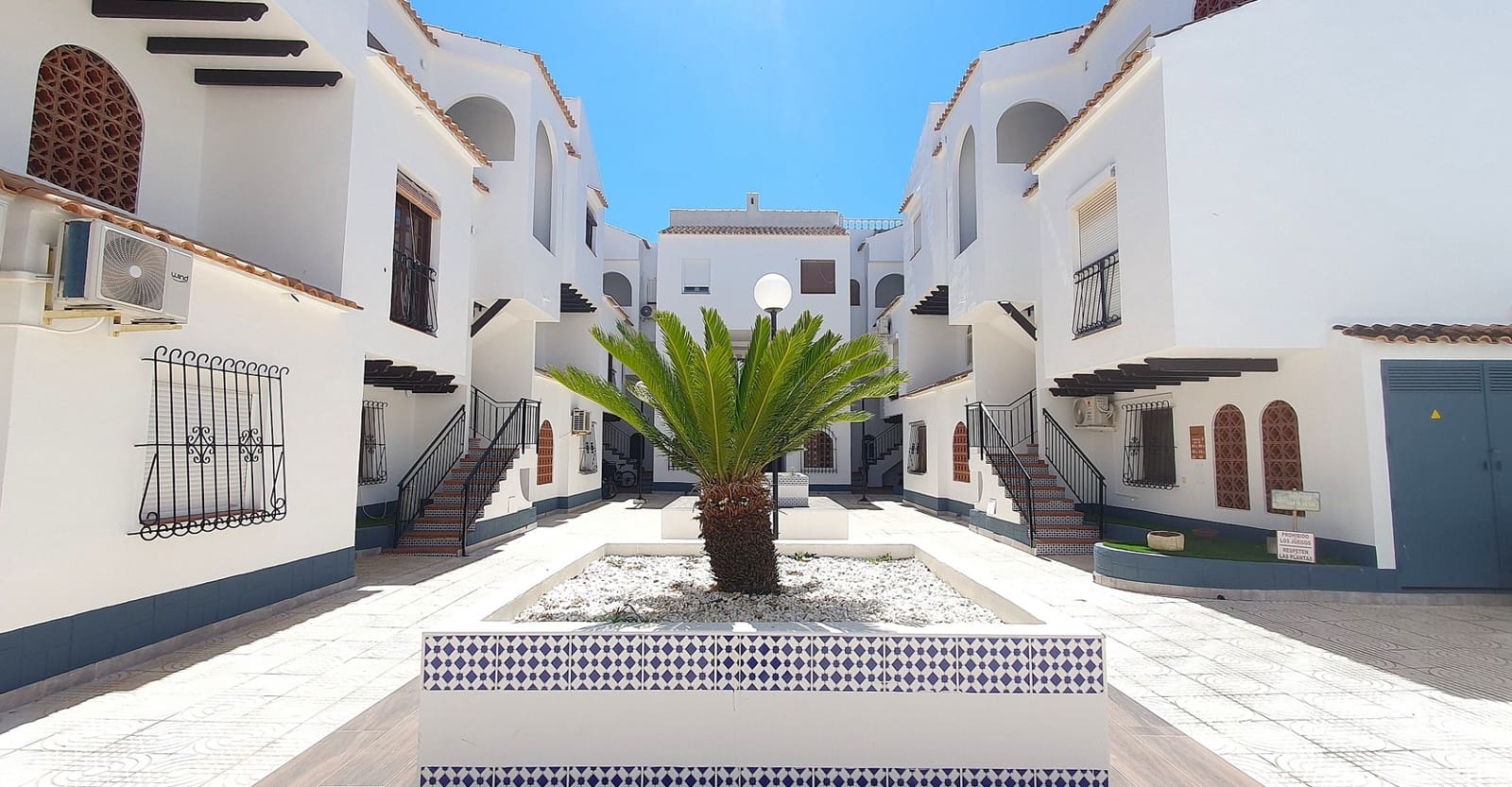 2 quarto Apartamento para venda em Torrevieja com piscina - 179 000 € (Ref: 9872752)