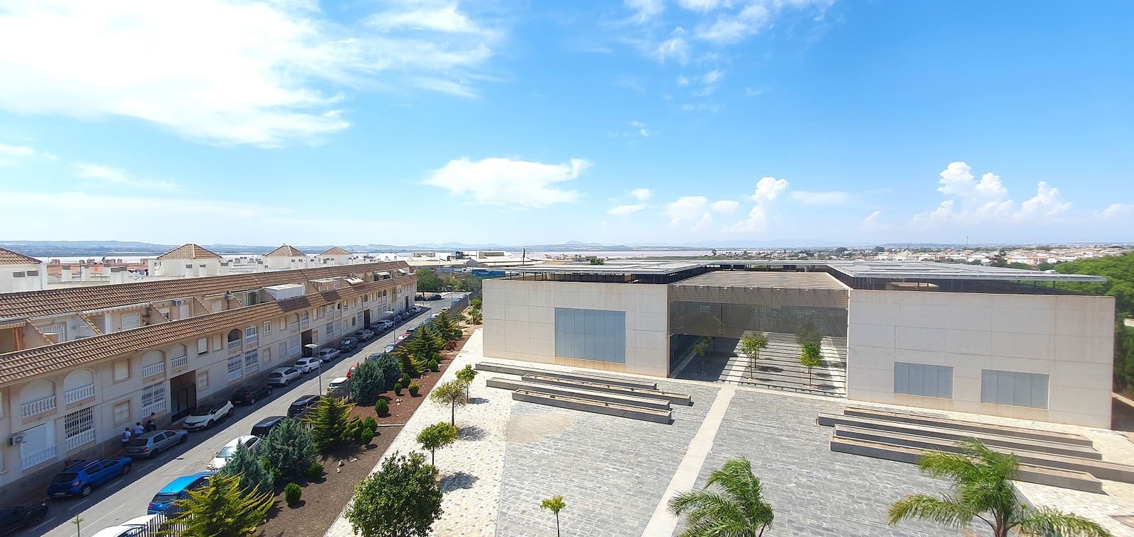 2 makuuhuone Huoneisto myytävänä paikassa Torrevieja mukana uima-altaan - 156 000 € (Ref: 9939044)