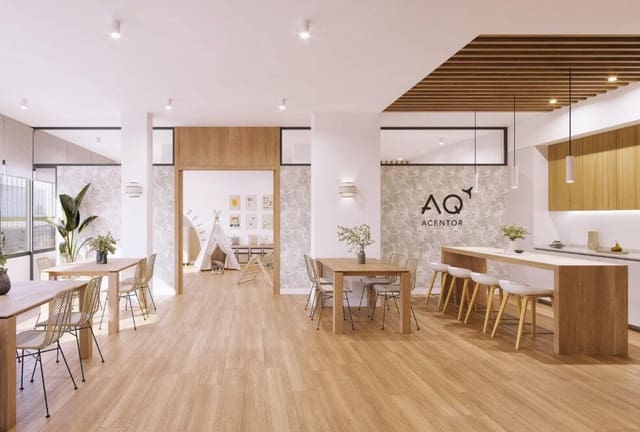 2 soveværelse Lejlighed til salg i Cruz de Humilladero, Málaga by med swimmingpool garage - € 363.000 (Ref: 10013359)