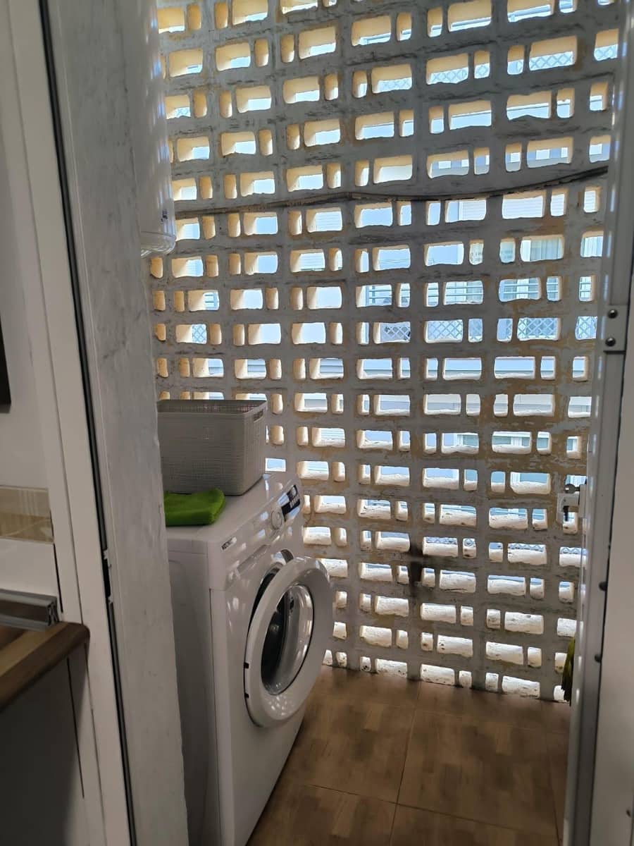 2 sovrum Lägenhet att hyra i Fuengirola - 900 € (Ref: 10062282)