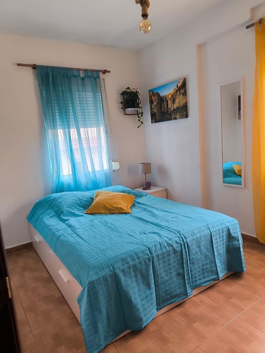 2 sovrum Lägenhet att hyra i Fuengirola - 900 € (Ref: 10062282)