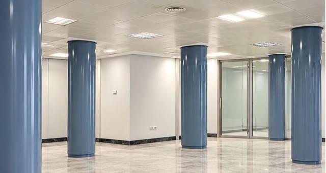 Erhverv til leje i Málaga by - € 8.000 (Ref: 10173976)