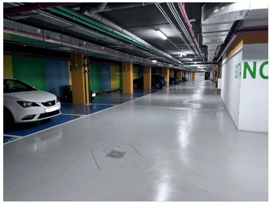 Garagem para venda em Malaga cidade - 39 300 € (Ref: 8498824)