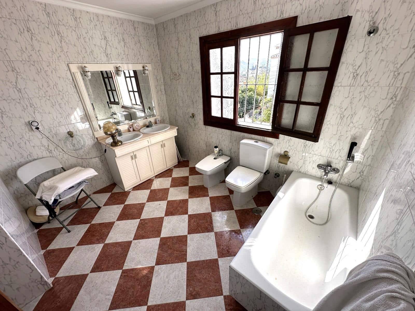 5 quarto Moradia para venda em Puerto de la Torre com garagem - 750 000 € (Ref: 8498828)