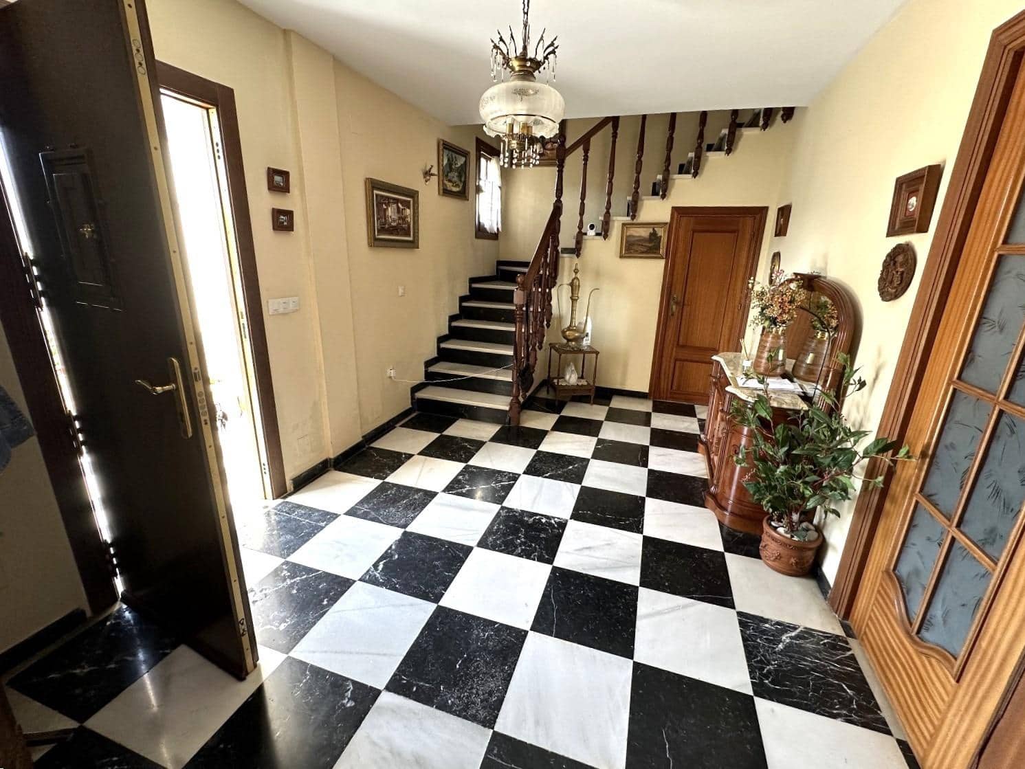 5 quarto Moradia para venda em Puerto de la Torre com garagem - 750 000 € (Ref: 8498828)