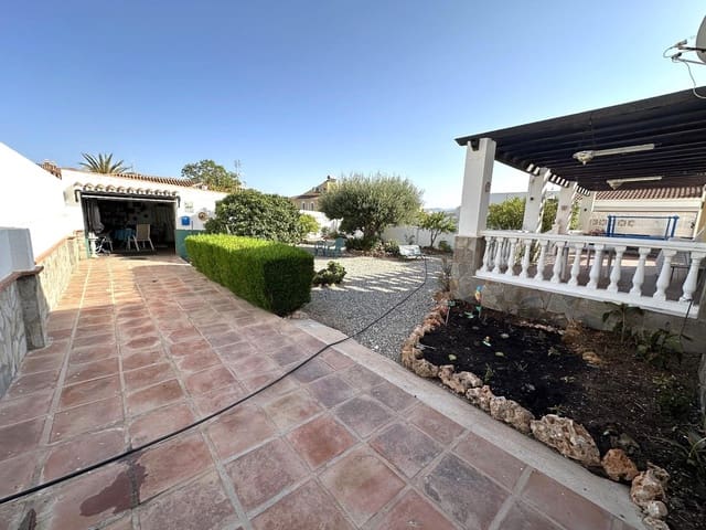 5 chambre Villa/Maison à vendre à Puerto de la Torre, Malaga ville avec garage - 750 000 € (Ref: 8498828)