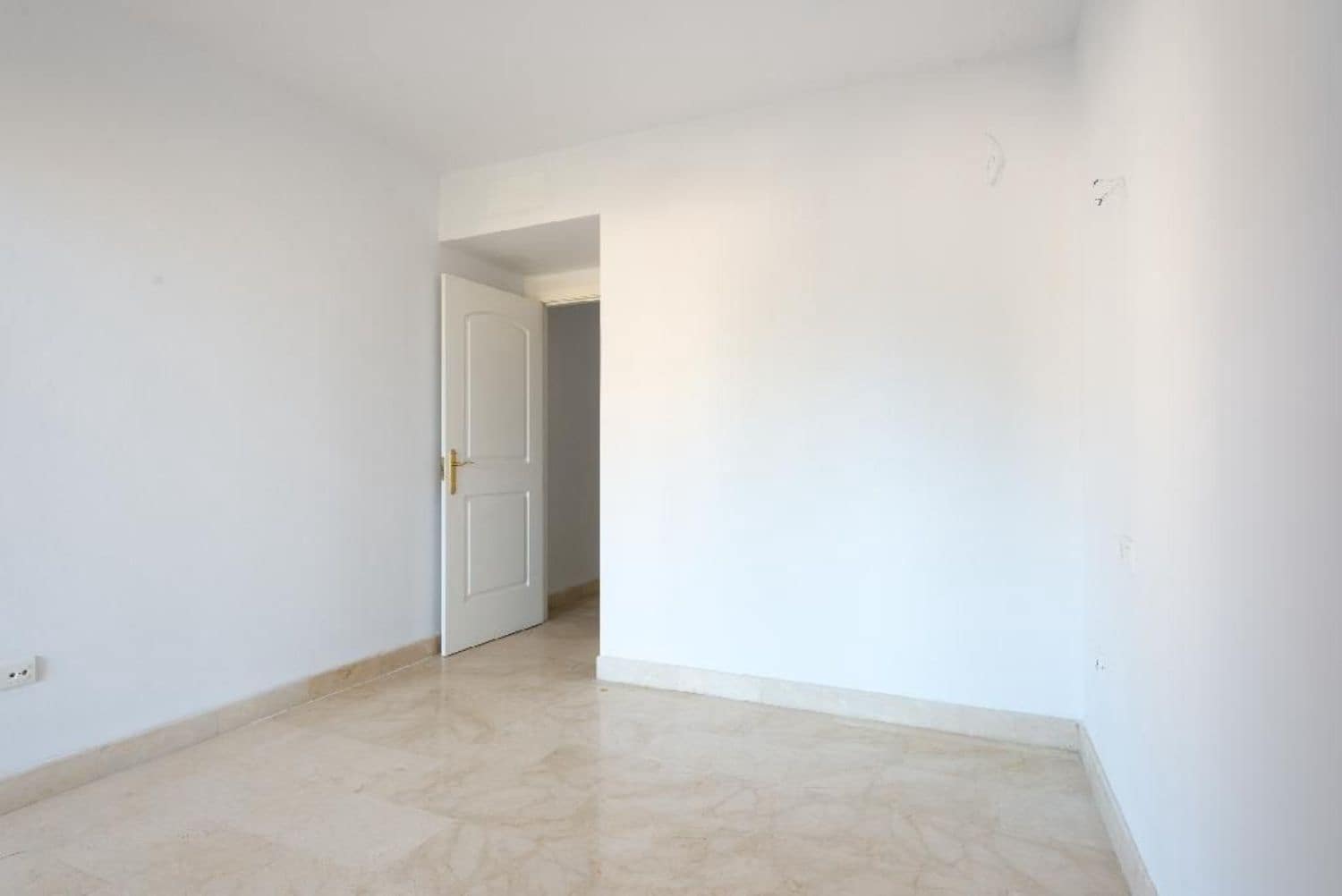 2 soveværelse Lejlighed til salg i Marbella med swimmingpool - € 344.500 (Ref: 8932389)