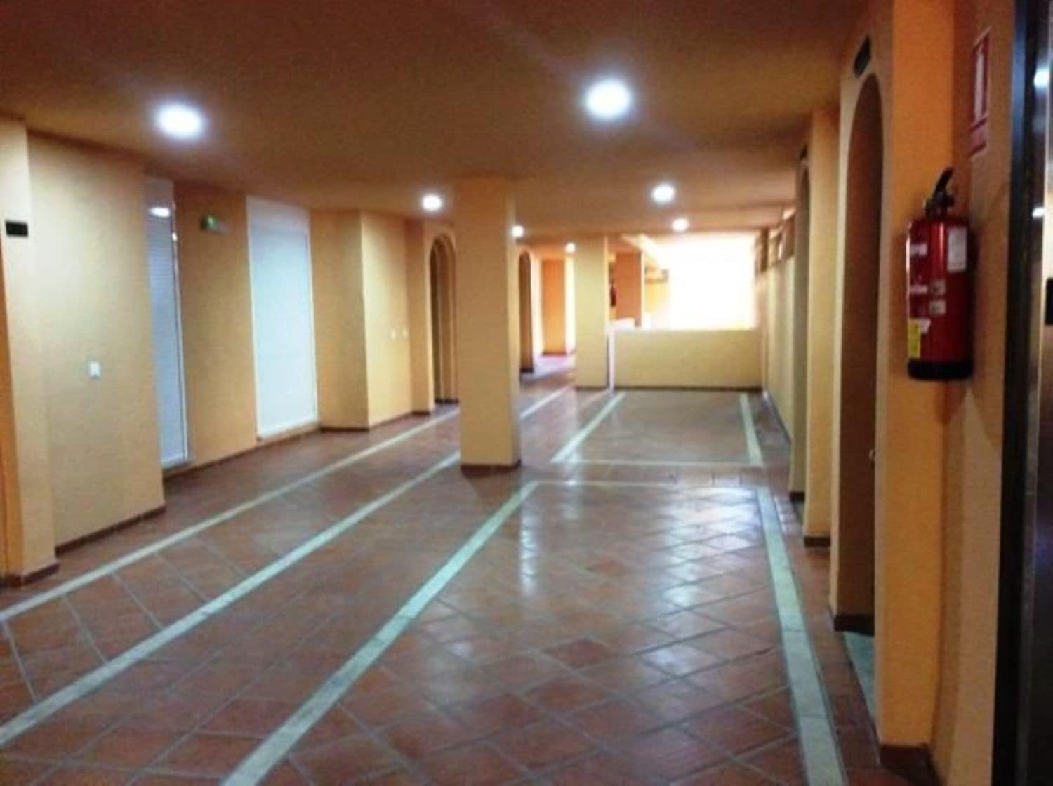 2 soveværelse Lejlighed til salg i Marbella med swimmingpool - € 344.500 (Ref: 8932389)