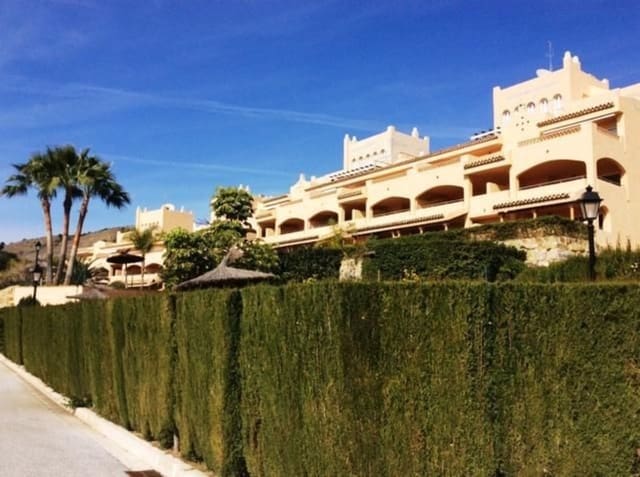 2 soveværelse Lejlighed til salg i Santa María, Marbella med swimmingpool - € 344.500 (Ref: 8932389)