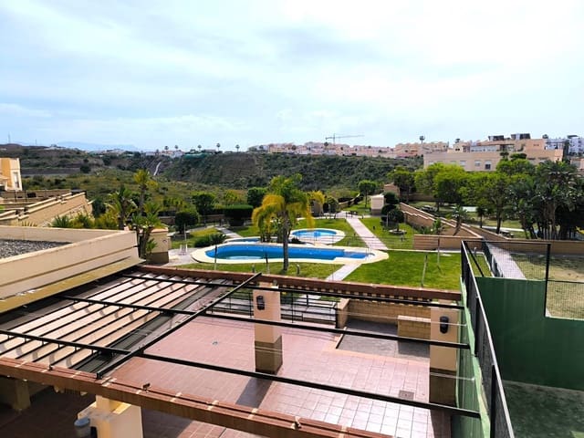 3 soveværelse Rækkehus til salg i Almayate, Vélez-Málaga med swimmingpool garage - € 325.500 (Ref: 8943859)