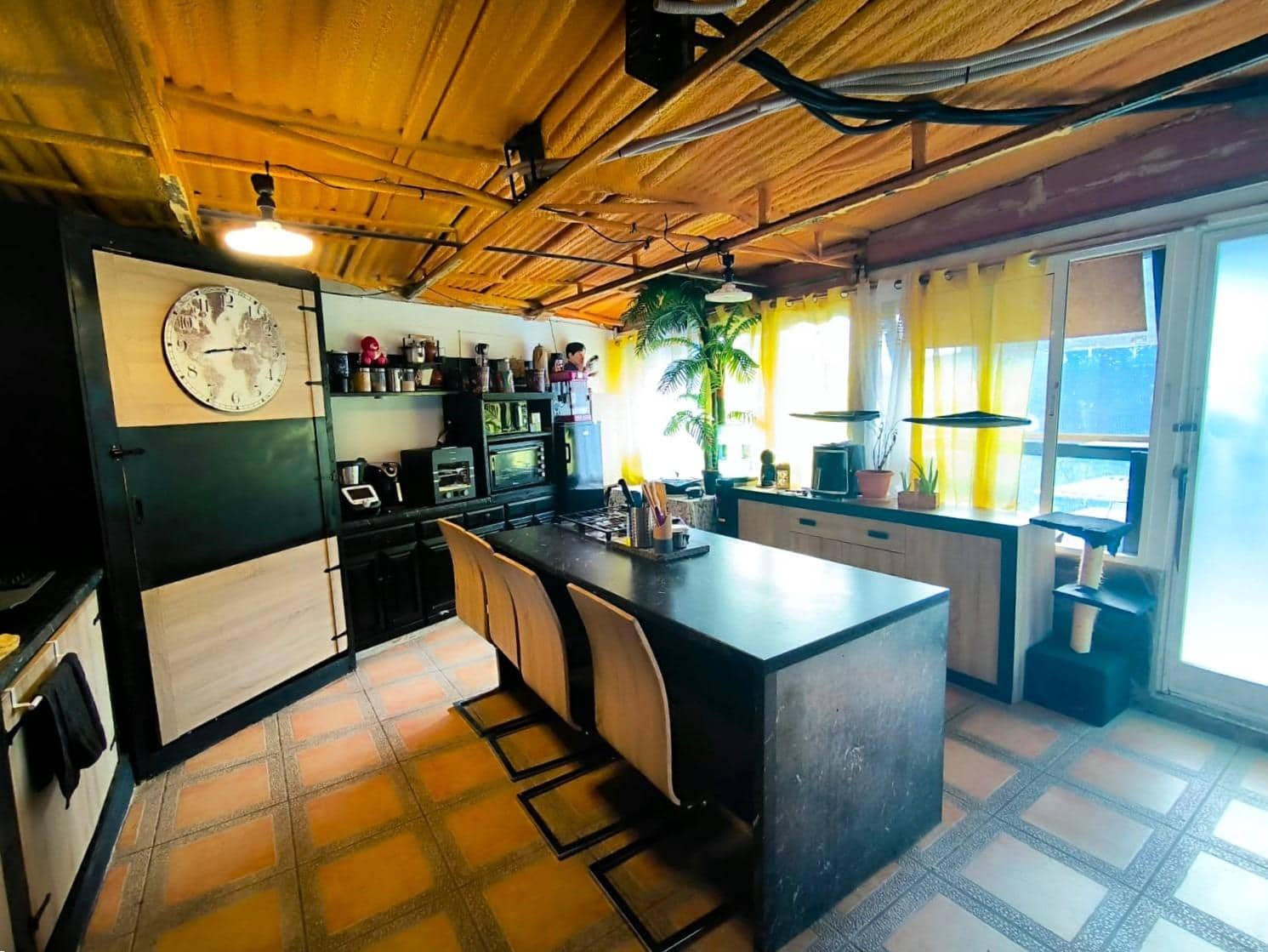 5 soveværelse Finca/Landehus til salg i Malaga by med swimmingpool garage - € 265.000 (Ref: 8985933)