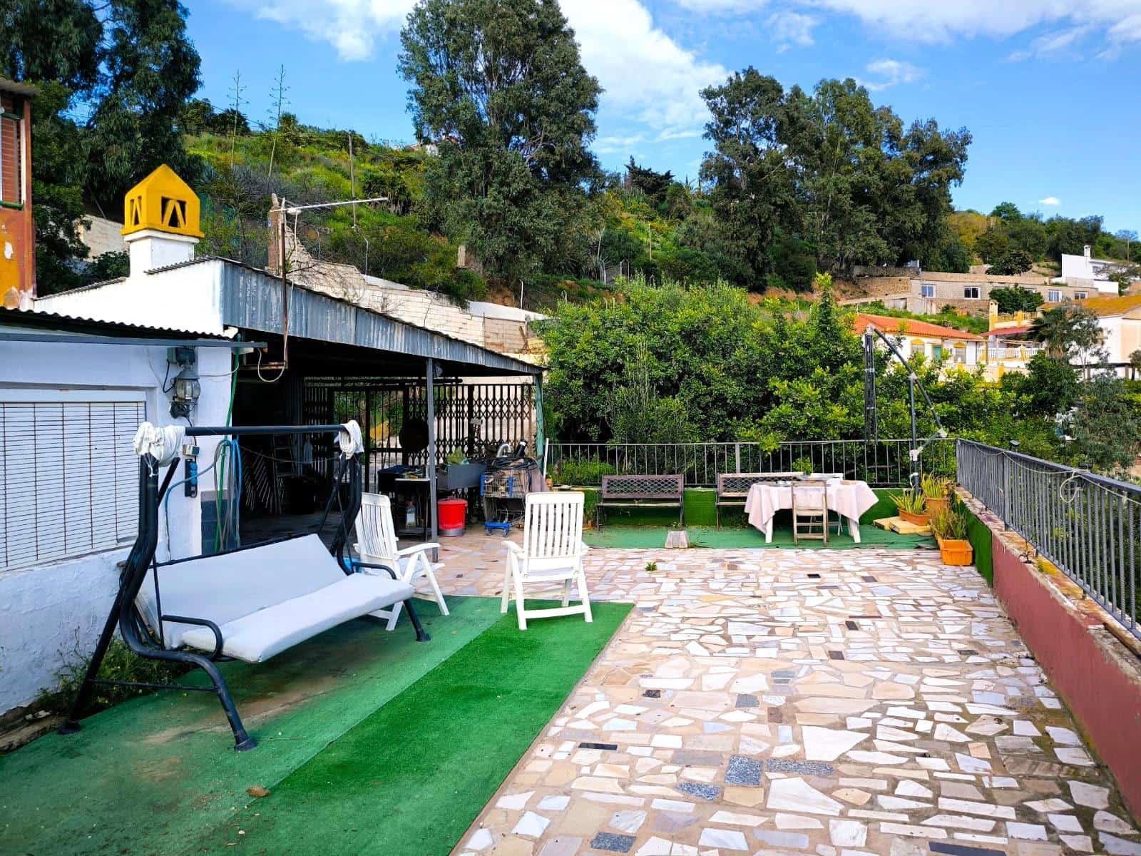 5 soveværelse Finca/Landehus til salg i Malaga by med swimmingpool garage - € 265.000 (Ref: 8985933)