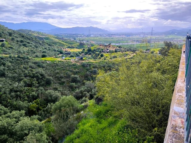 5 makuuhuone Maalaistalo myytävänä paikassa Málaga kaupunki mukana uima-altaan 
autotalli - 269 000 € (Ref: 8985933)