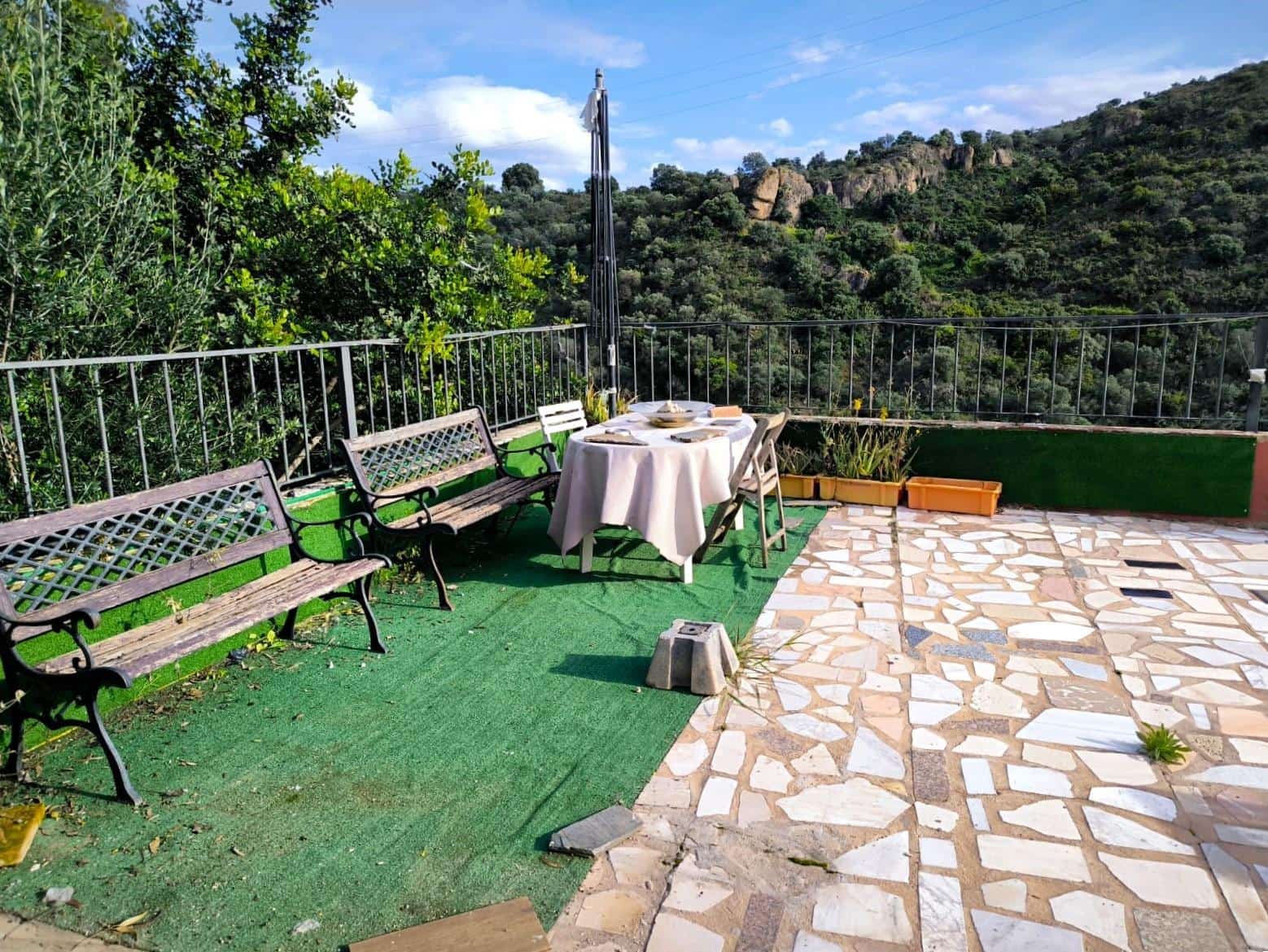 5 soveværelse Finca/Landehus til salg i Malaga by med swimmingpool garage - € 265.000 (Ref: 8985933)