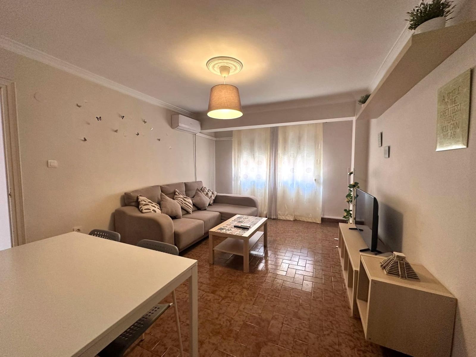 2 soveværelse Lejlighed til leje i Malaga by - € 950 (Ref: 9003581)