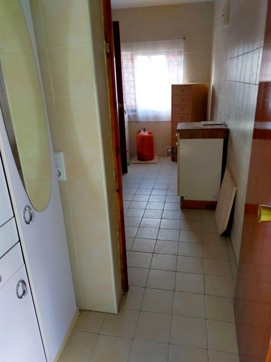 5 soveværelse Byhus til salg i Santa Colomba de Somoza - € 79.000 (Ref: 9057850)