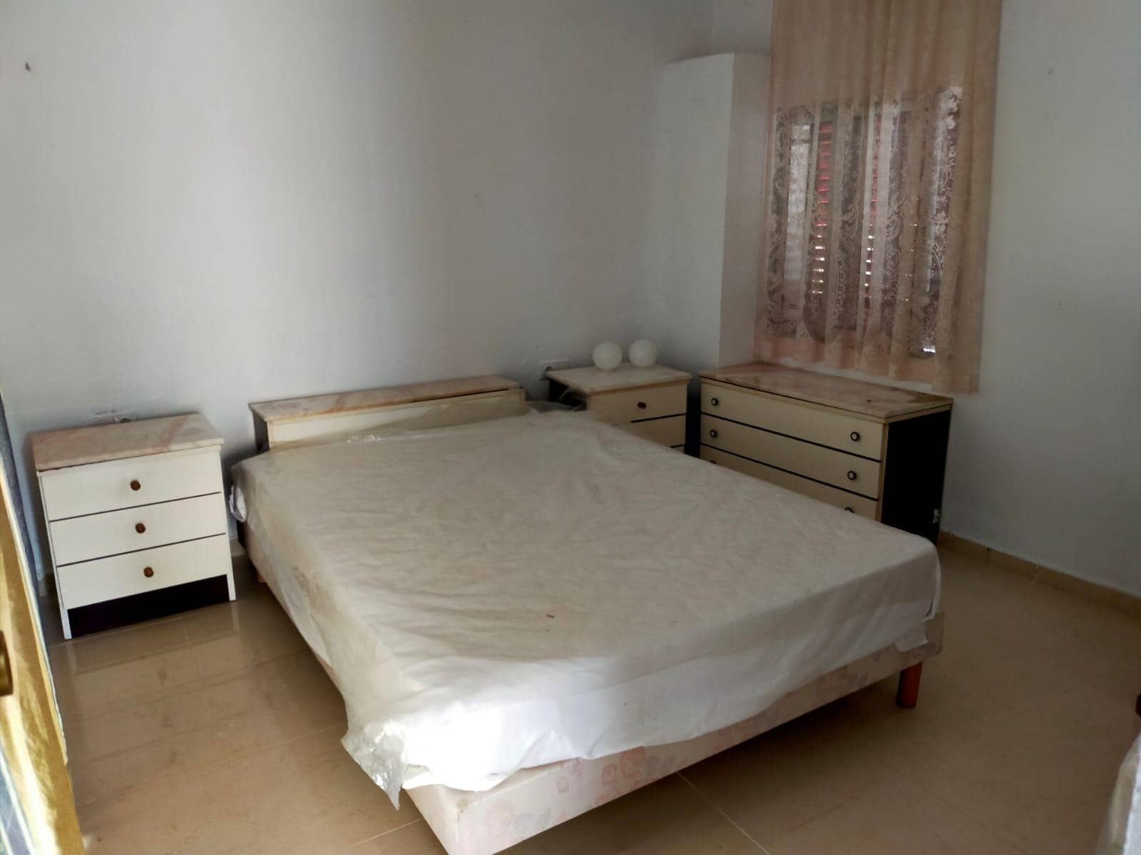 5 soveværelse Byhus til salg i Santa Colomba de Somoza - € 79.000 (Ref: 9057850)