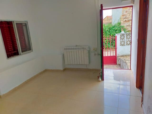 5 bedroom Townhouse for sale in Santa Colomba de Somoza - € 79,000 (Ref: 9057850)