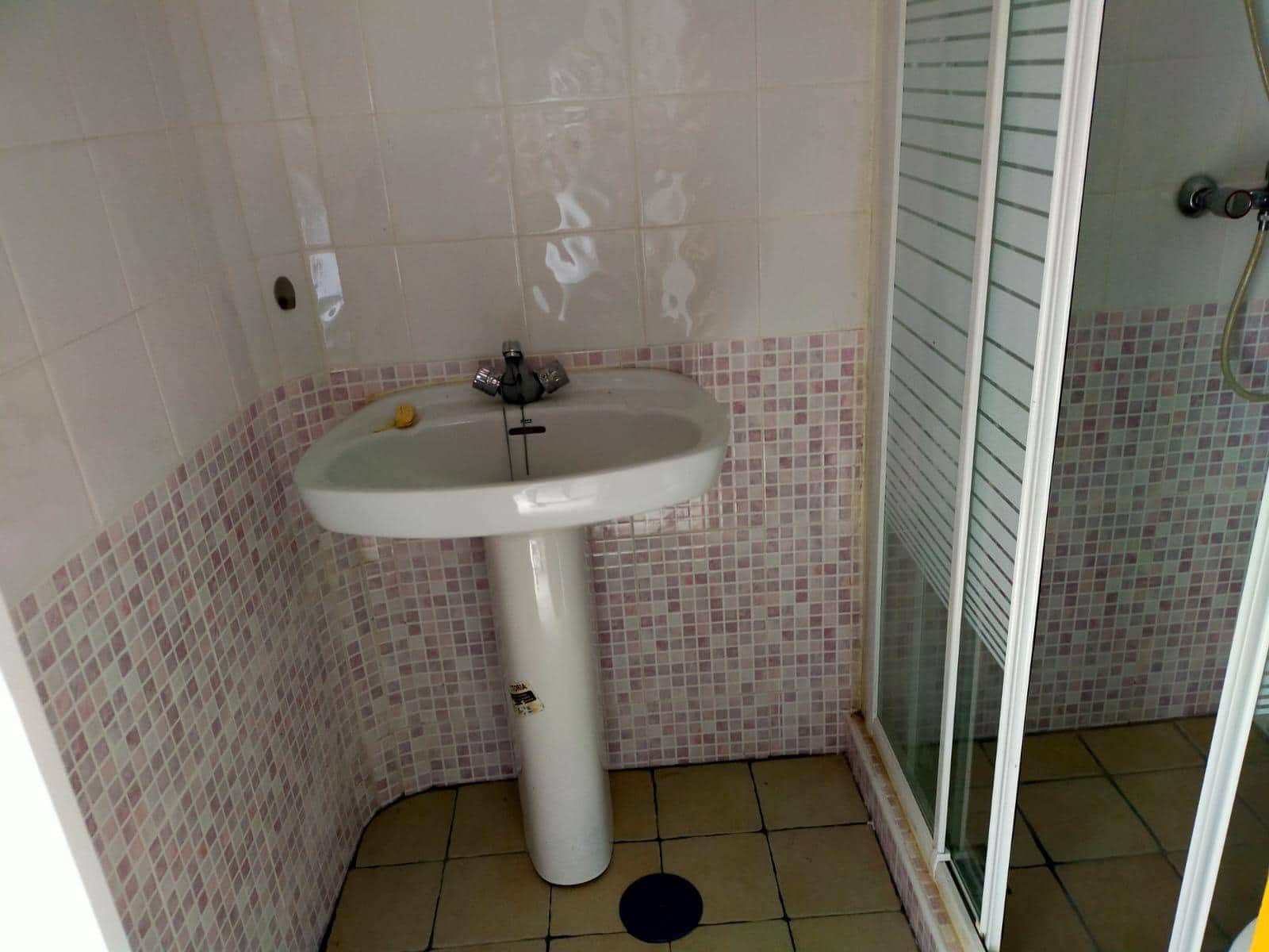 5 soveværelse Byhus til salg i Santa Colomba de Somoza - € 79.000 (Ref: 9057850)